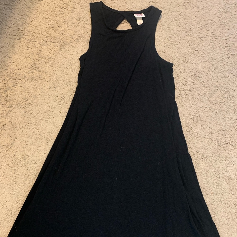 Mossimo XS Black dress with keyhole in back